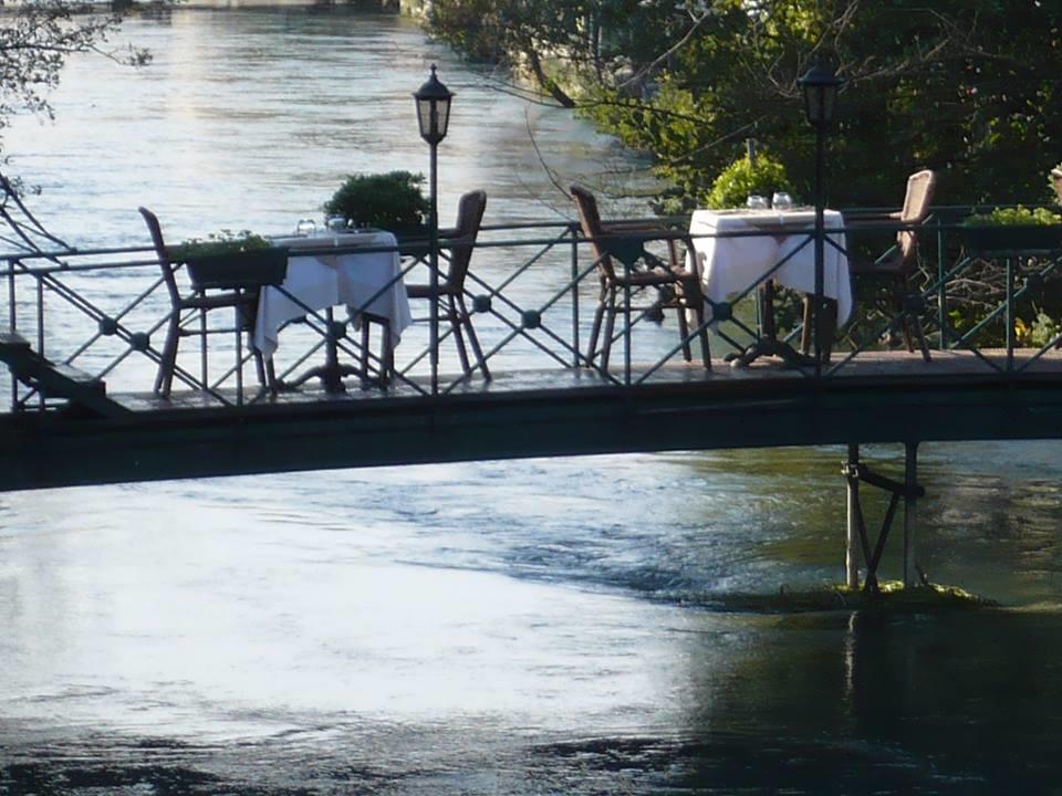 Les Terrasses De David Et Louisa Hotel LʼIsle-sur-la-Sorgue Exterior foto